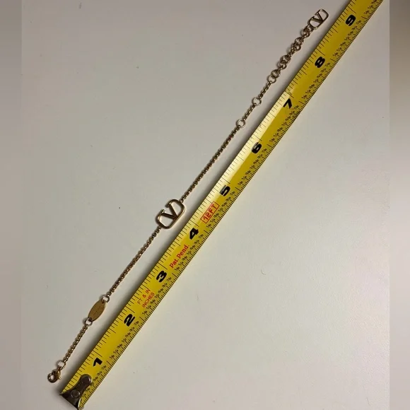 Valentino Garavani Logo Bracelet - Picture 6 of 6